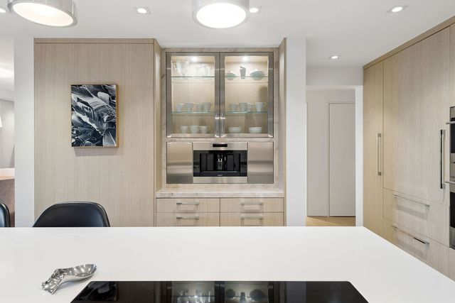 180 E Pearson Street 5601, Chicago, IL 60611