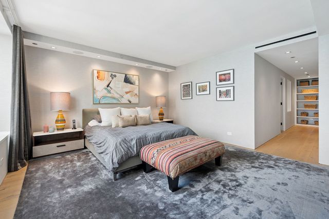 180 E Pearson Street 5601, Chicago, IL 60611