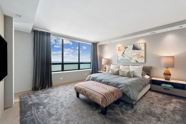 180 E Pearson Street 5601, Chicago, IL 60611