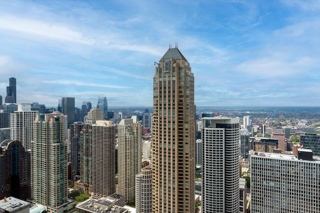 180 E Pearson Street 5601, Chicago, IL 60611