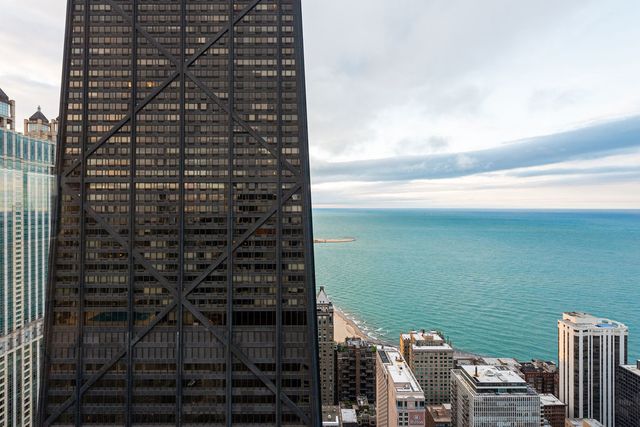180 E Pearson Street 5601, Chicago, IL 60611