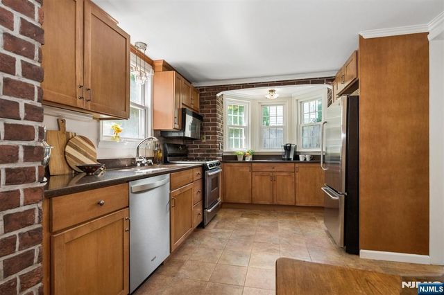 47 Fairview Avenue, Glen Rock, NJ 07452