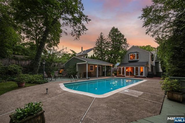 47 Fairview Avenue, Glen Rock, NJ 07452