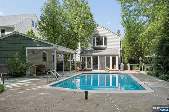 47 Fairview Avenue, Glen Rock, NJ 07452