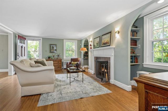 47 Fairview Avenue, Glen Rock, NJ 07452