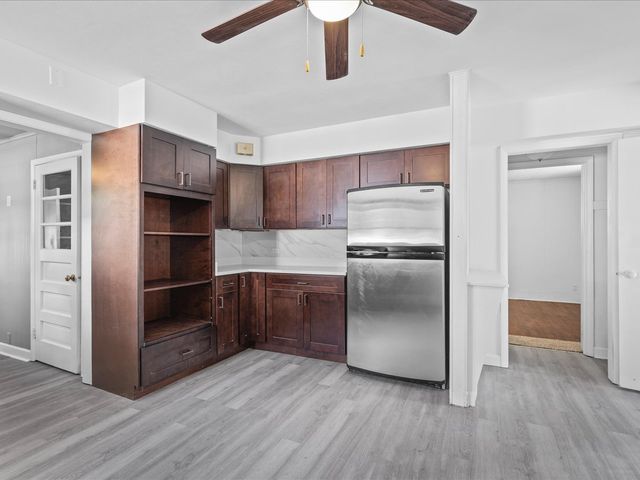 1111 20th Street, Rockford, IL 61104