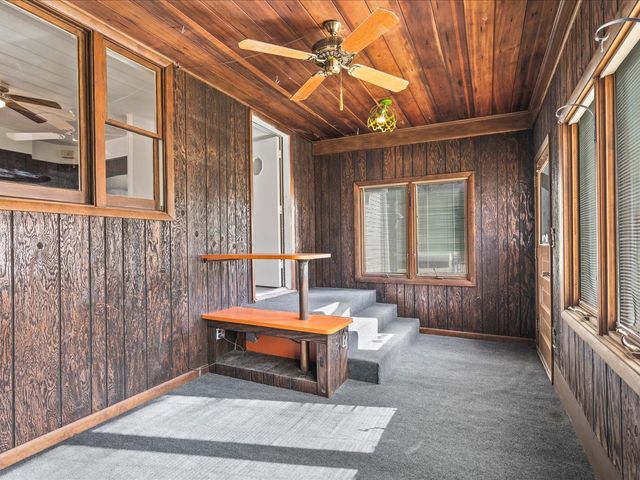 1111 20th Street, Rockford, IL 61104