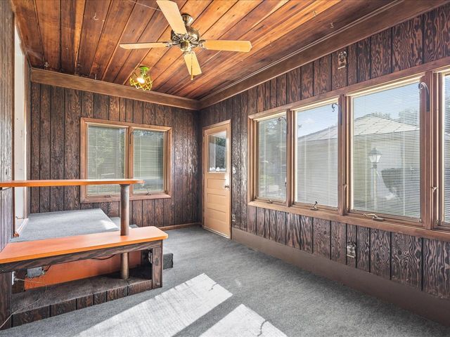 1111 20th Street, Rockford, IL 61104