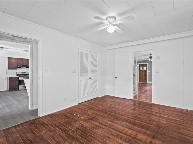 1111 20th Street, Rockford, IL 61104