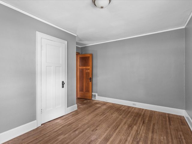 1111 20th Street, Rockford, IL 61104