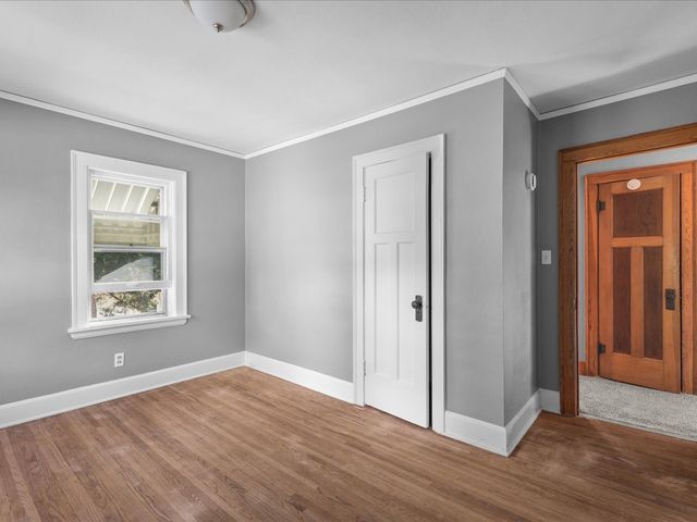 1111 20th Street, Rockford, IL 61104