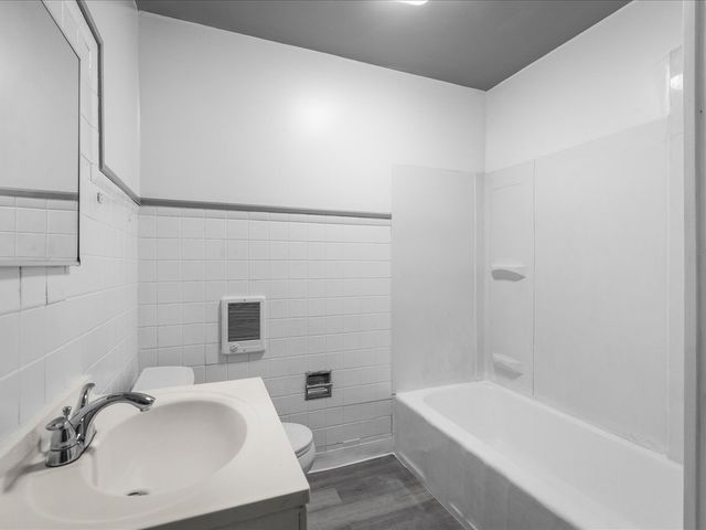 1111 20th Street, Rockford, IL 61104