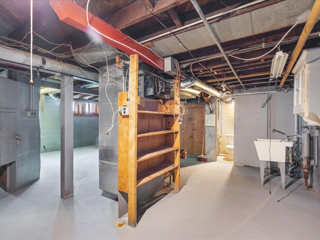 1111 20th Street, Rockford, IL 61104