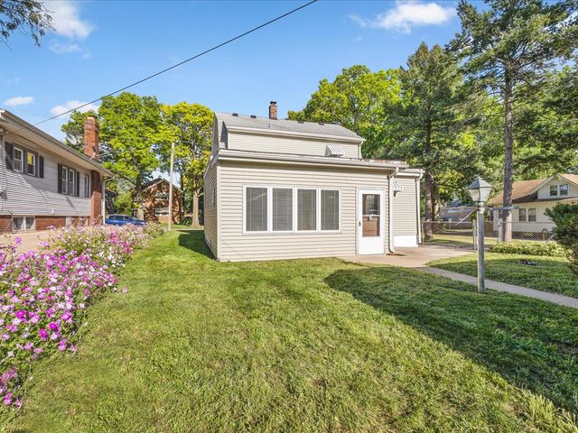 1111 20th Street, Rockford, IL 61104