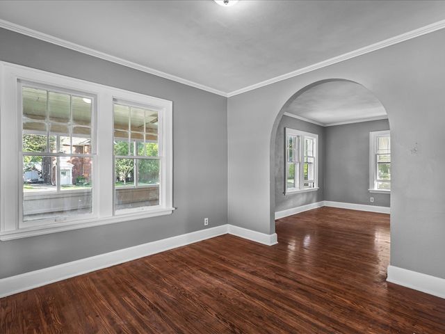 1111 20th Street, Rockford, IL 61104