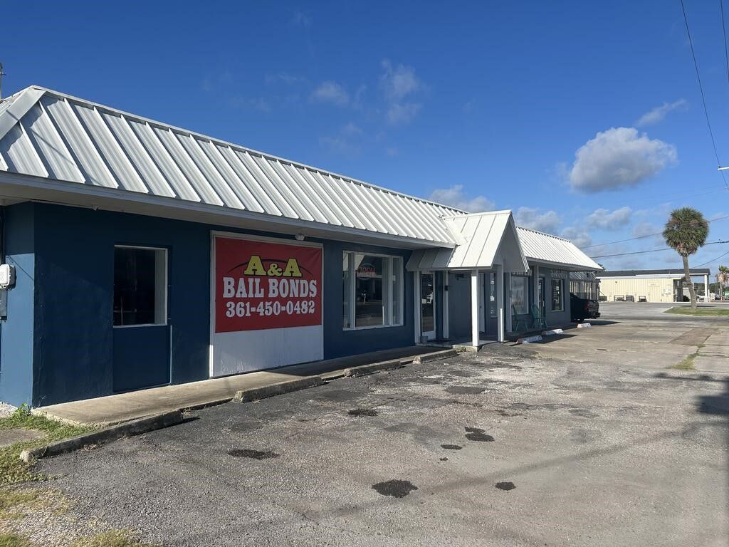 200 Highway 35 N, Rockport, TX 78382 — photo 3