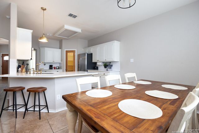 531 Point Valley, San Antonio, TX 78253