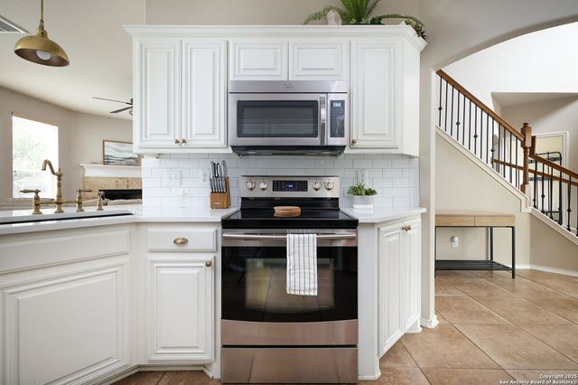 531 Point Valley, San Antonio, TX 78253
