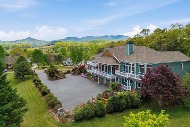 1526 Cedar View Lane, Hiawassee, GA 30546