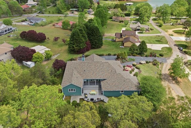 1526 Cedar View Lane, Hiawassee, GA 30546