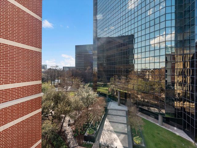 5005 Hidalgo Street Street 613, Houston, TX 77056