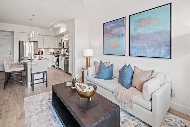 3991 NW 82nd Ave 1-330, Cooper City, FL 33024