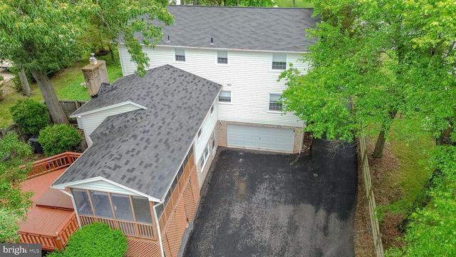 2731 SUN VALLEY DR, Waldorf, MD 20603