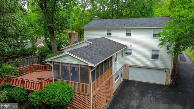 2731 SUN VALLEY DR, Waldorf, MD 20603
