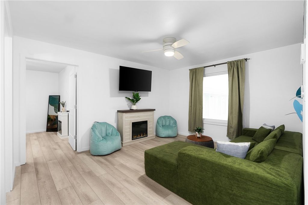 907 S CHURCH St, Rockport, TX 78382 — photo 4