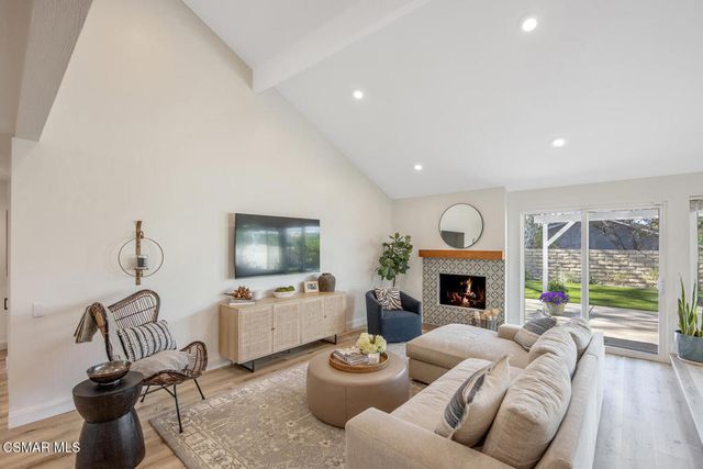 3007 E Sierra Drive, Westlake Village, CA 91362