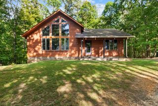 107 Pond Dr, Lawrenceburg, TN 38464