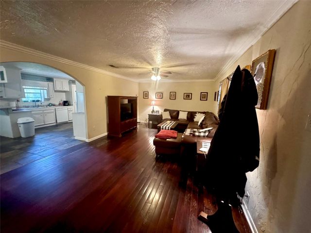 303 Charles Street, Cleveland, TX 77327