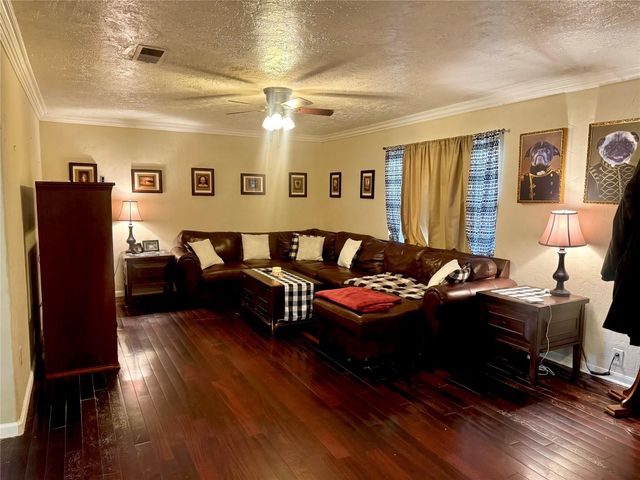 303 Charles Street, Cleveland, TX 77327