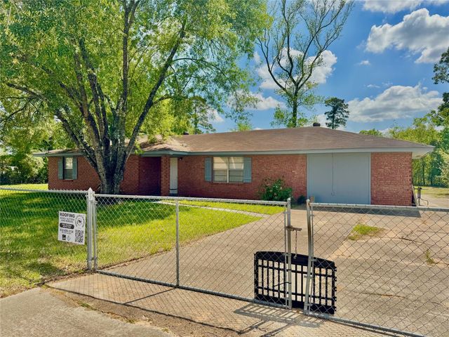 303 Charles Street, Cleveland, TX 77327