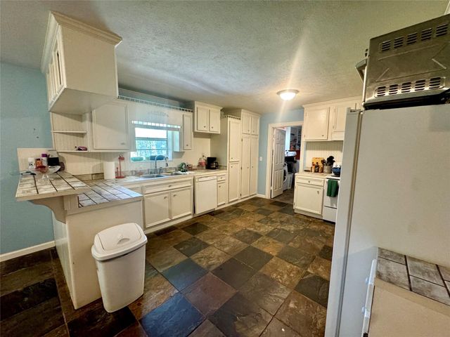 303 Charles Street, Cleveland, TX 77327