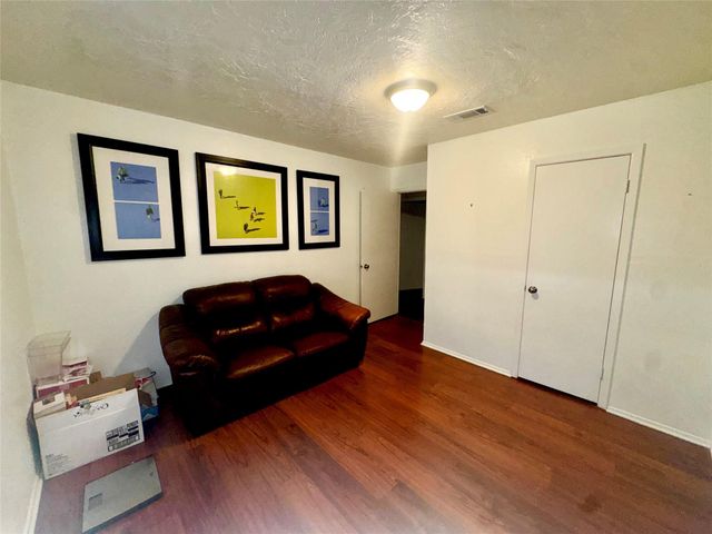 303 Charles Street, Cleveland, TX 77327