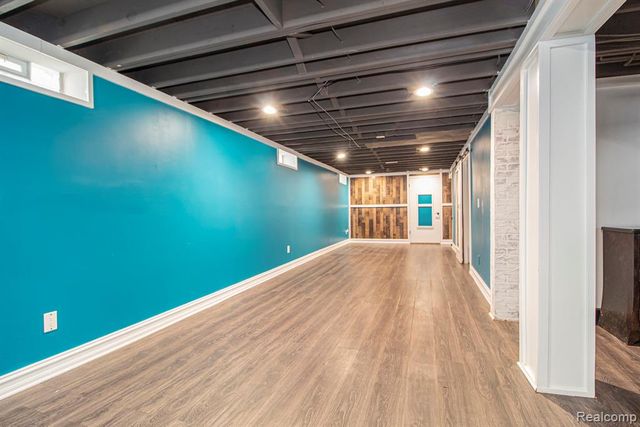 4018 Quillen Avenue, Waterford, MI 48329