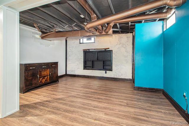 4018 Quillen Avenue, Waterford, MI 48329