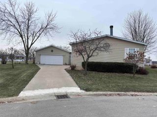 418 Birchwood Lot 195 Court, Adrian, MI 49221