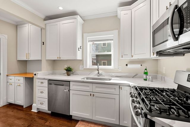 24 Prescott St 1, Boston, MA 02136