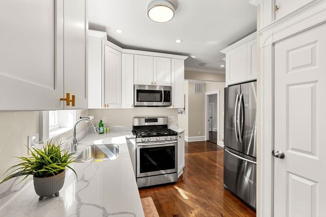 24 Prescott St 1, Boston, MA 02136