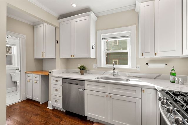 24 Prescott St 1, Boston, MA 02136