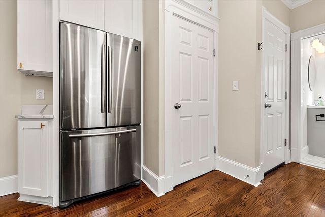 24 Prescott St 1, Boston, MA 02136