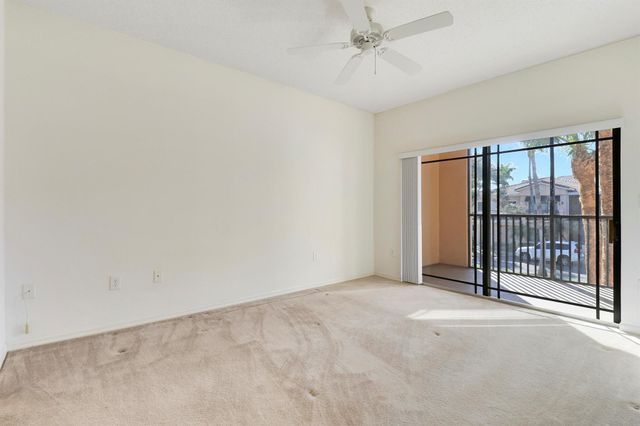 2808 Amalei Drive 203, Palm Beach Gardens, FL 33410