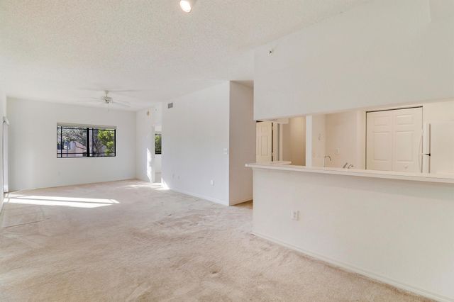 2808 Amalei Drive 203, Palm Beach Gardens, FL 33410