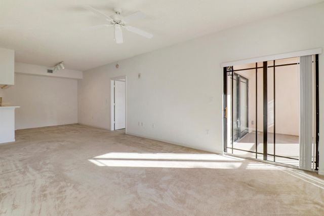 2808 Amalei Drive 203, Palm Beach Gardens, FL 33410