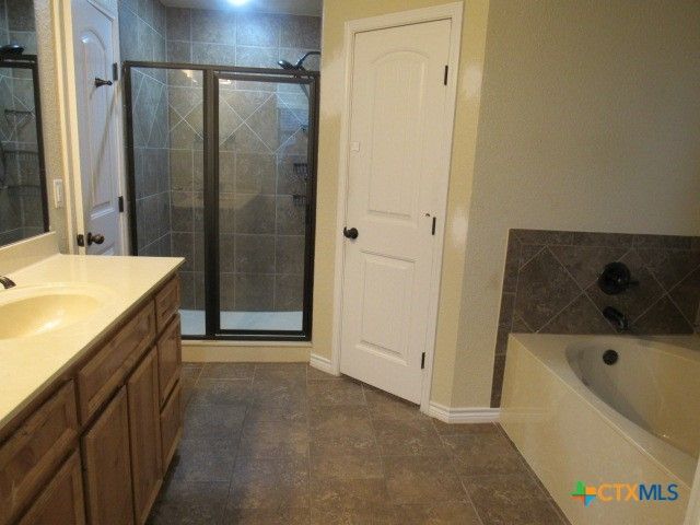 1904 Mike Drive, Copperas Cove, TX 76522