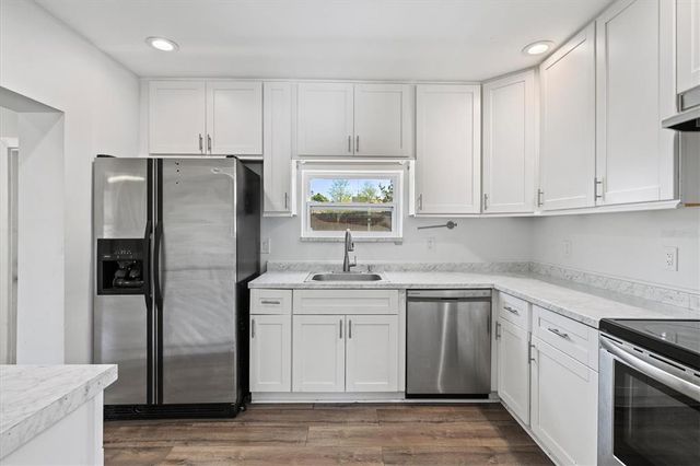 1518 STOEBER AVENUE, Sarasota, FL 34232