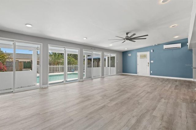1518 STOEBER AVENUE, Sarasota, FL 34232