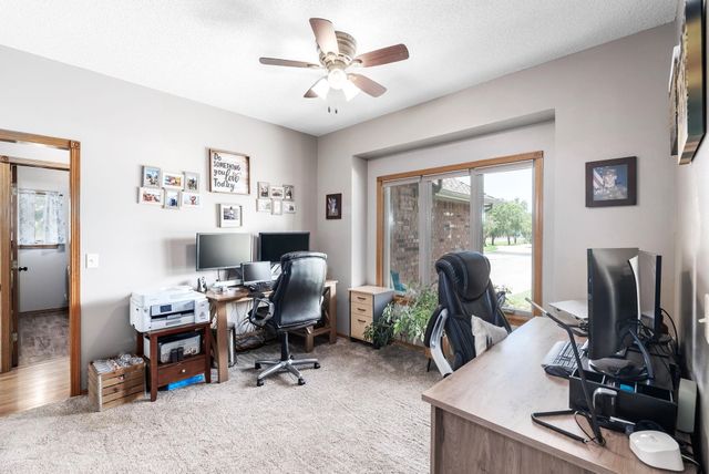 2419 W Rio Vista Dr, Wichita, KS 67204